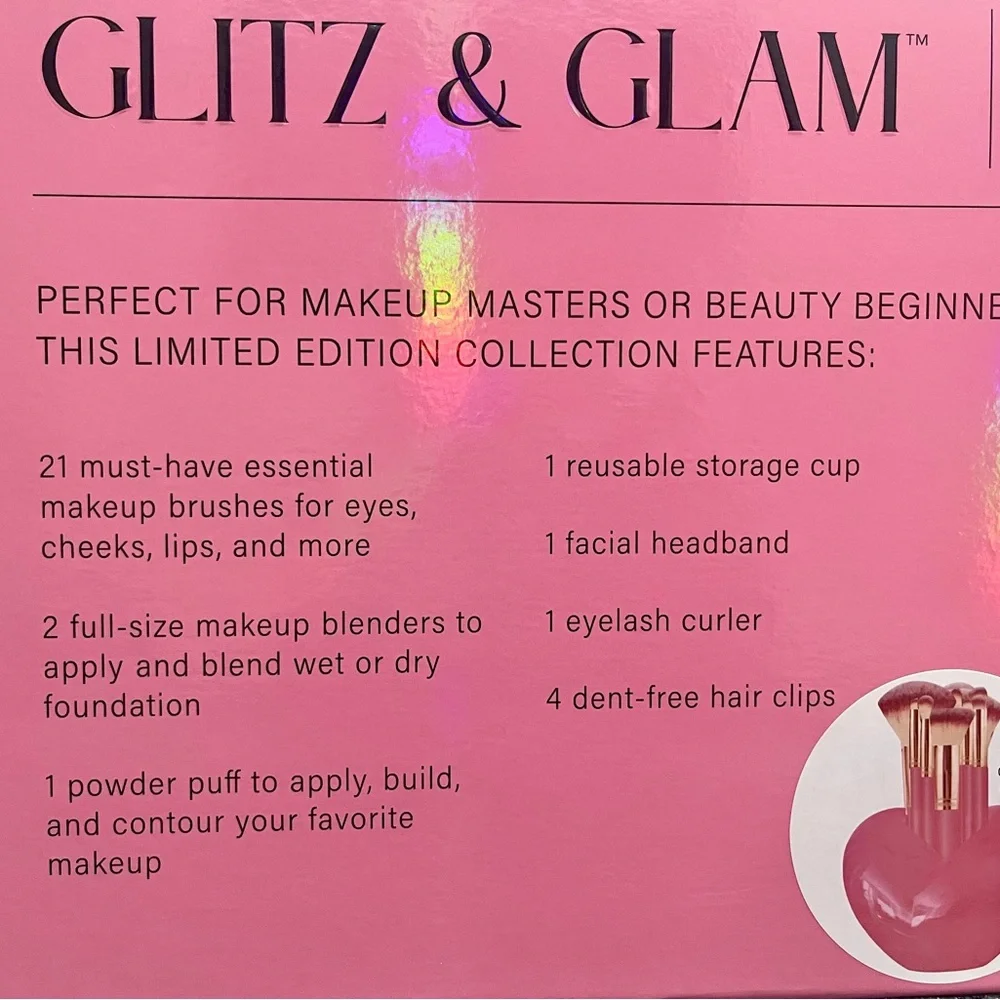 Glitz & Glam 31-Piece Makeup Brush Set Pink Gold Heart Storage Hard to Find New!